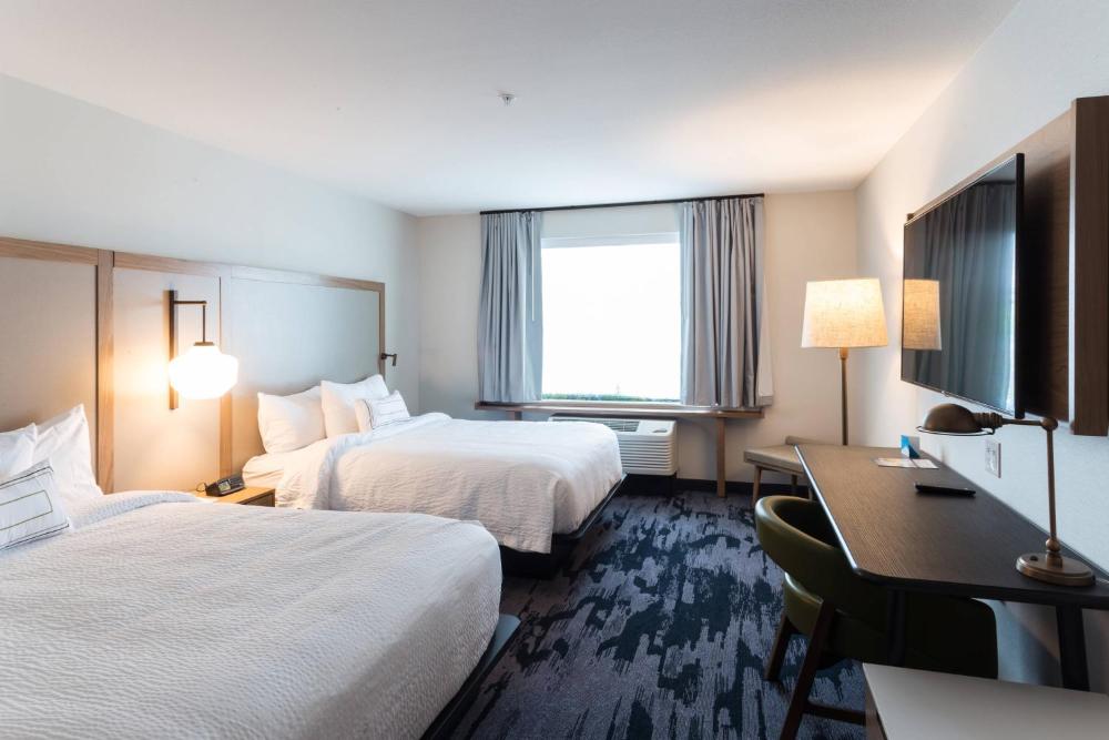 Queen Room with Two Queen Beds interior